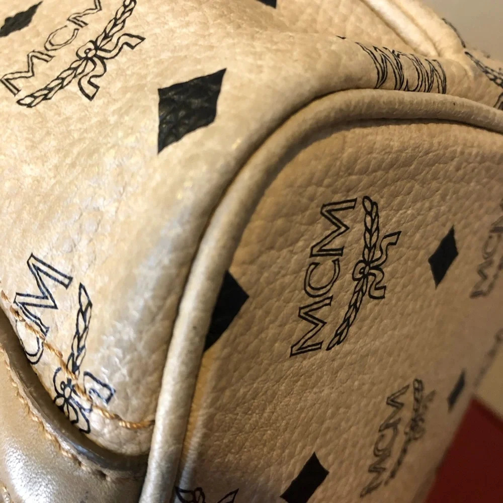 MCM CREAM VISETOS LEATHER BAG - Picture 9 of 16